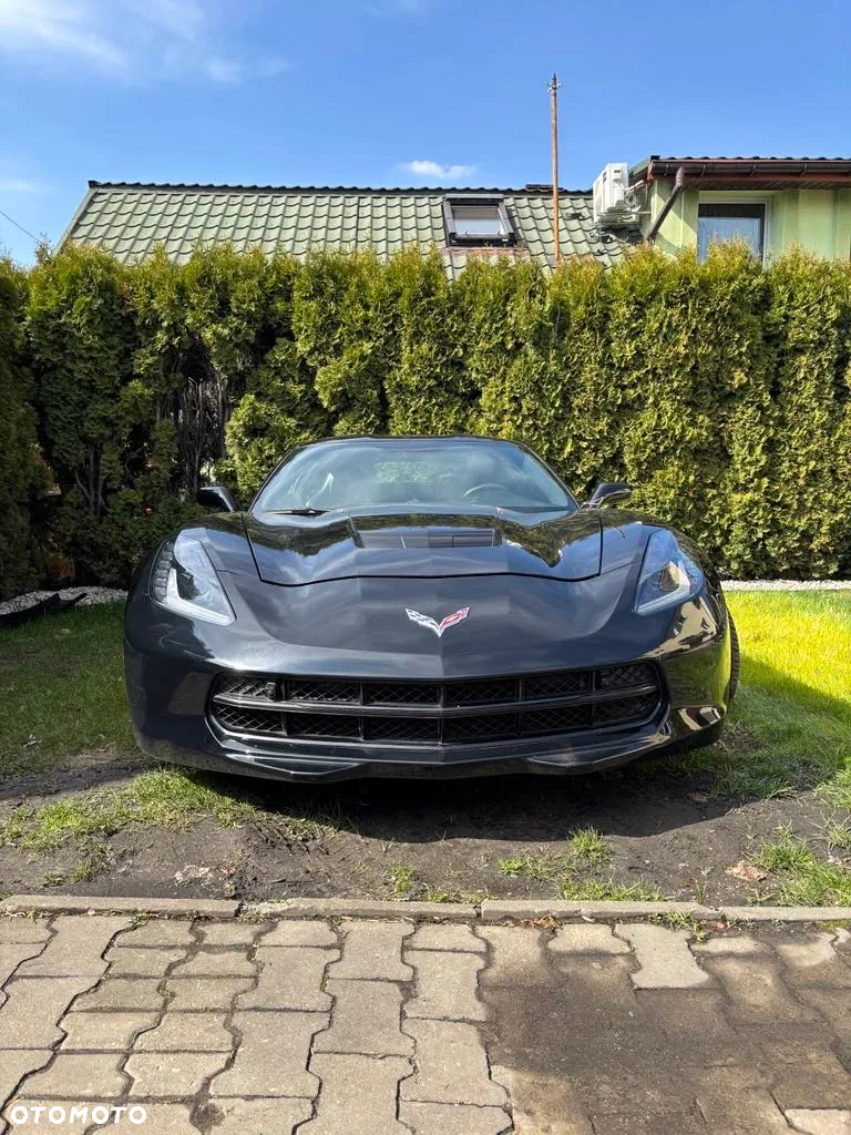 Chevrolet Corvette - 15