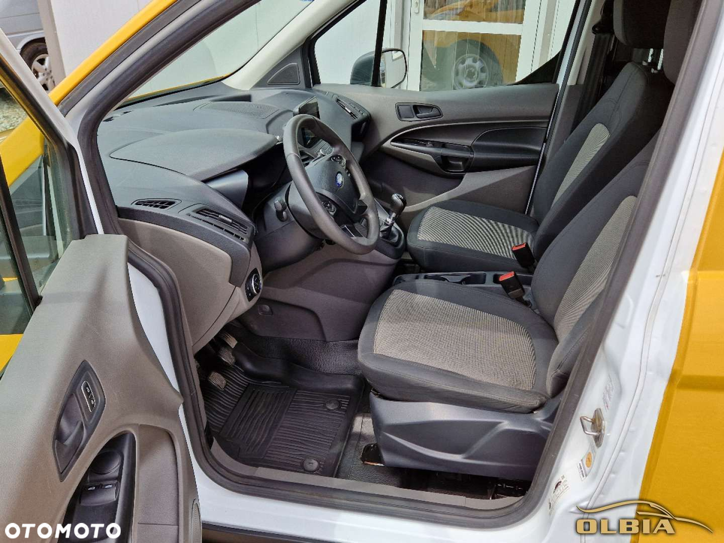 Ford Transit Connect - 19