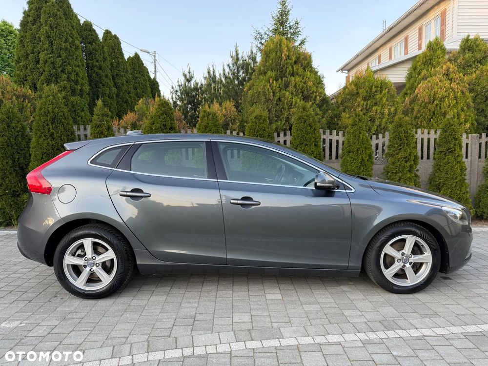 Volvo V40 D2 Momentum - 10