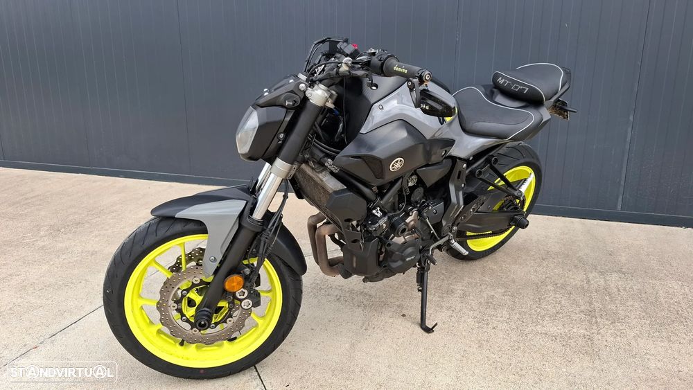 Yamaha MT-07 Nardo Grey 35 kw - 1