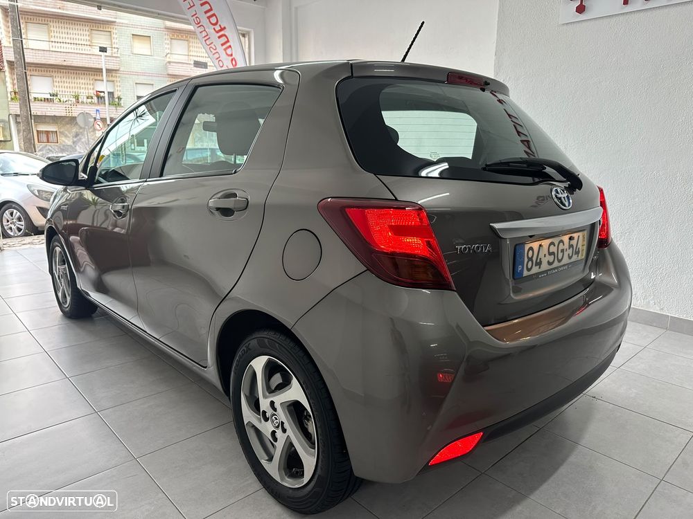 Toyota Yaris 1.5 HSD Active - 4