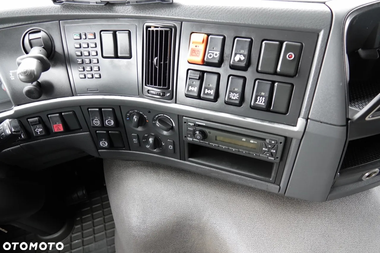 Volvo FM 450 / ADR / WAGA: 6900KG / EURO 5 / PO KONTRAKCIE SERWISOWYM - 27