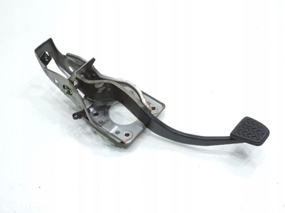 PEDAŁ HAMULCA TOYOTA AVENSIS T25 2.2 D-CAT - 9