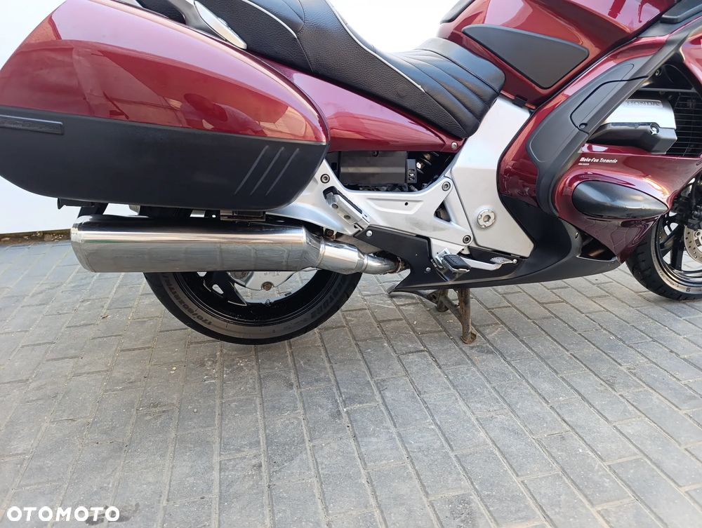 Honda ST - 25