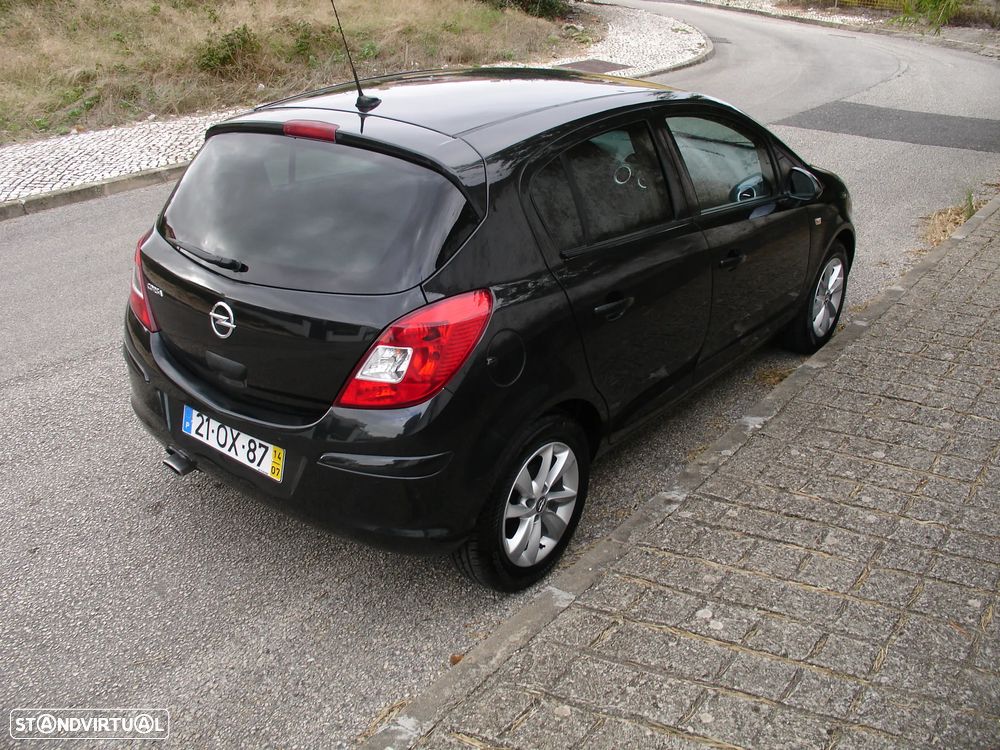 Opel Corsa 1.2 Go! FlexFuel - 22