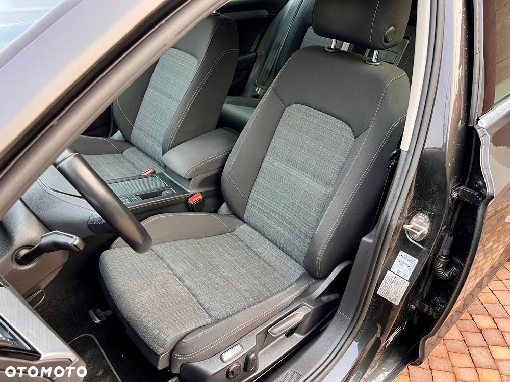Volkswagen Passat 2.0 TDI EVO Business - 6