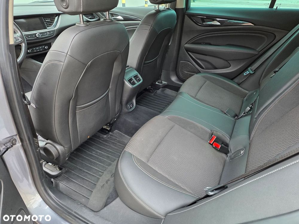 Opel Insignia 1.5 T Innovation S&S - 11