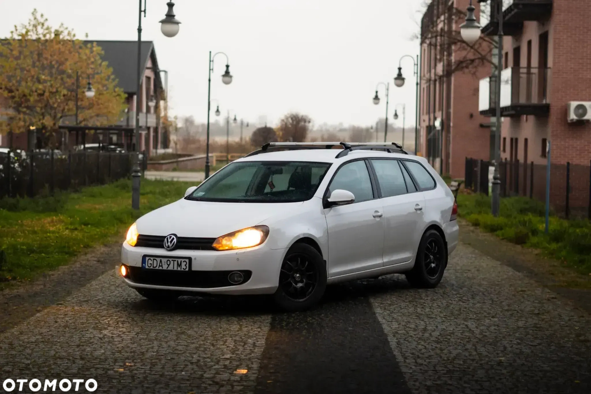 Volkswagen Golf VI 1.6 TDI Trendline - 26