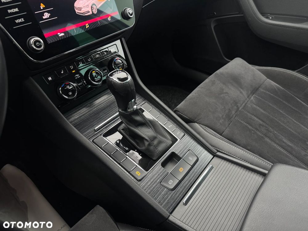 Skoda Superb 2.0 TDI DSG Ambition - 31