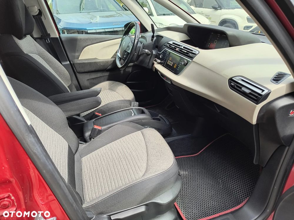Citroën C4 SpaceTourer 1.2 PureTech More Life S&S EAT8 - 8