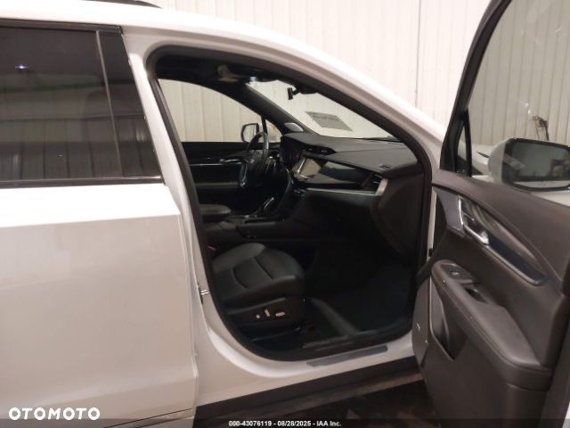 Cadillac XT6 - 9