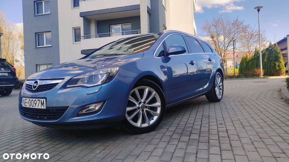 Opel Astra 1.4 Turbo Cosmo - 1