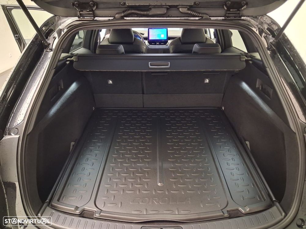 Toyota Corolla Touring Sports 1.8 Hybrid Comfort Plus - 11