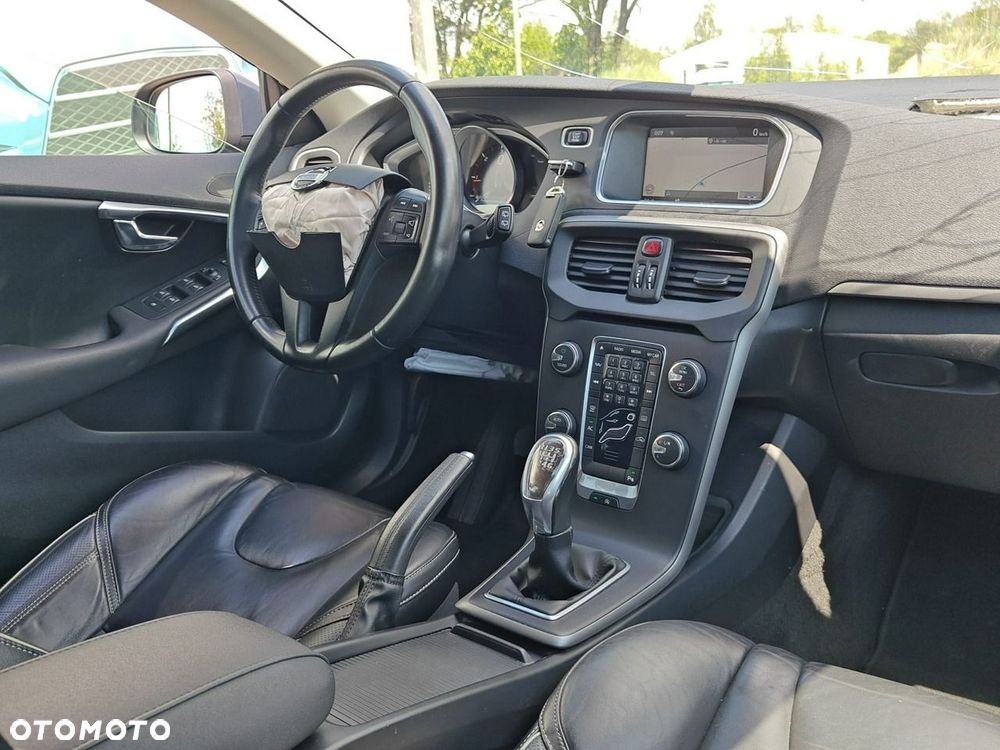 Volvo V40 - 15
