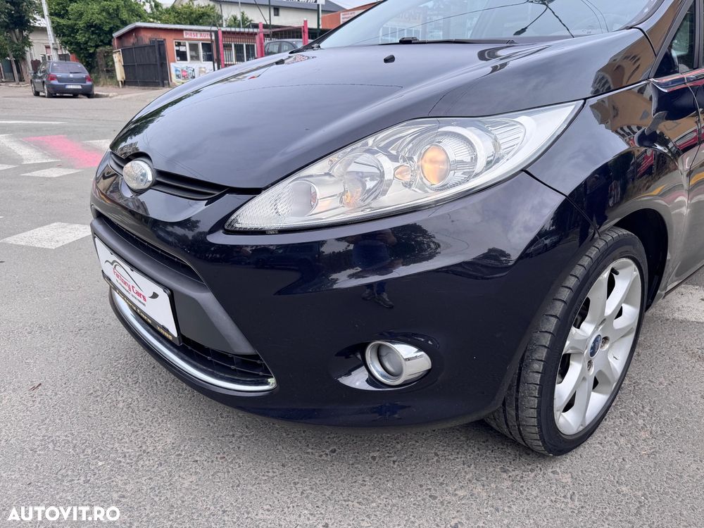 Ford Fiesta 1.6 TDCI Ambiente - 11
