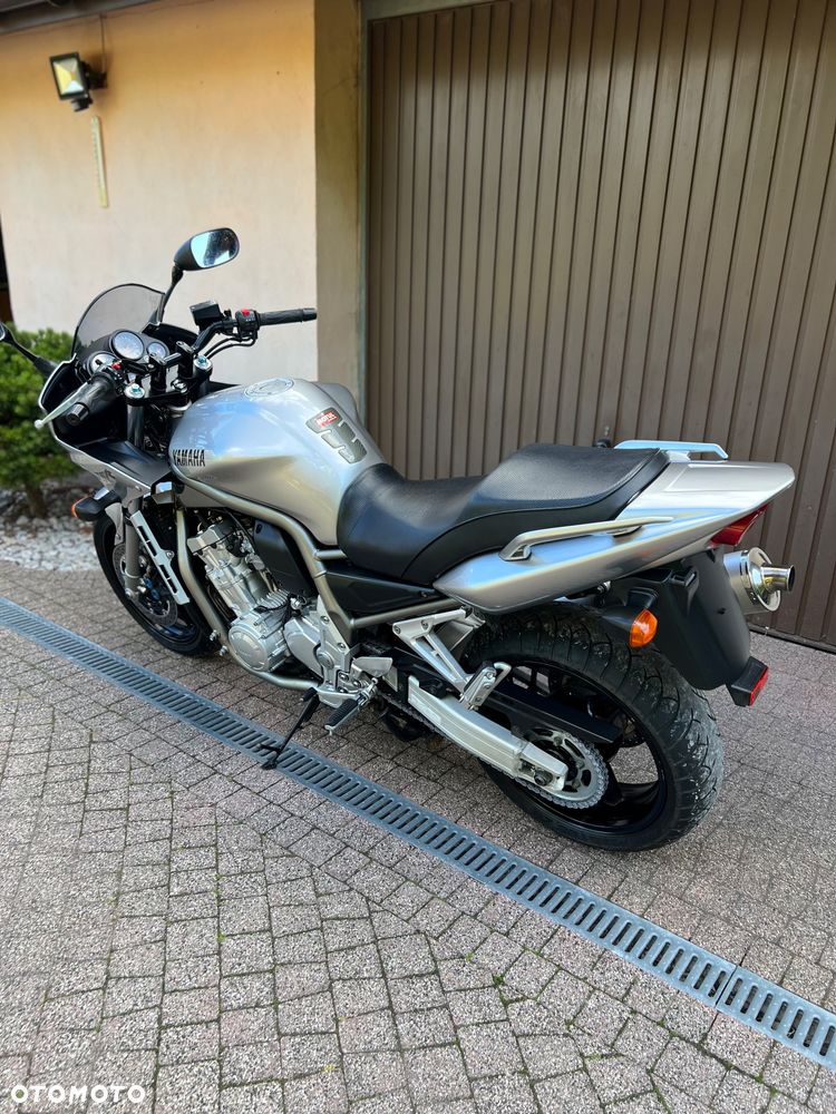 Yamaha FZS - 5