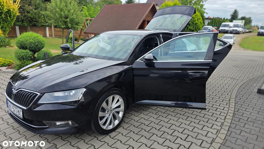 Skoda Superb 2.0 TDI Style DSG - 28