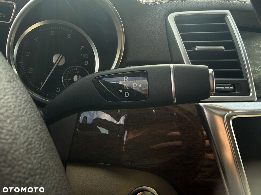 Mercedes-Benz GL - 29