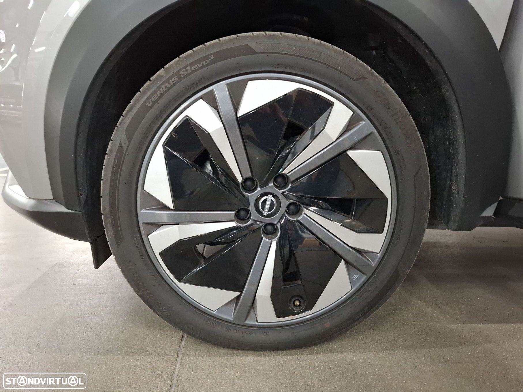 Nissan Juke 1.6 Hybrid N-Connecta Two Tone - 25