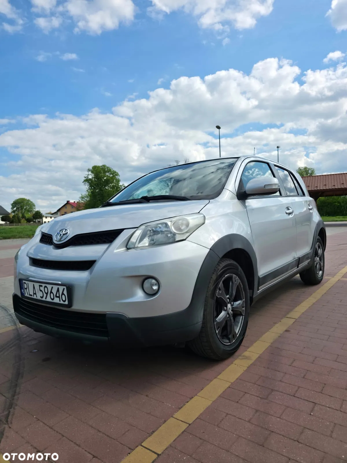 Toyota Urban Cruiser 1.4 D-4D Sol 4x4 - 7
