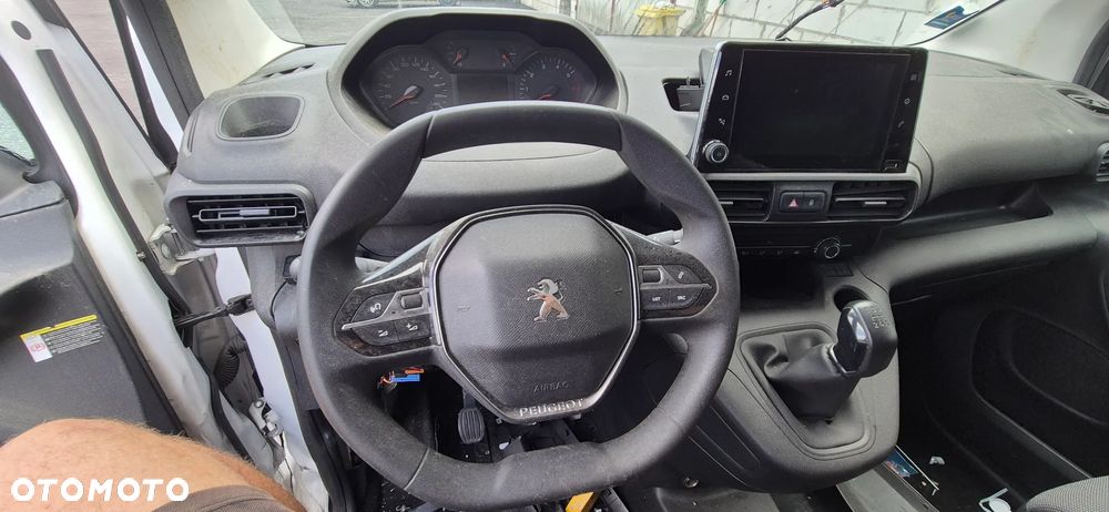 Peugeot PARTNER - 25