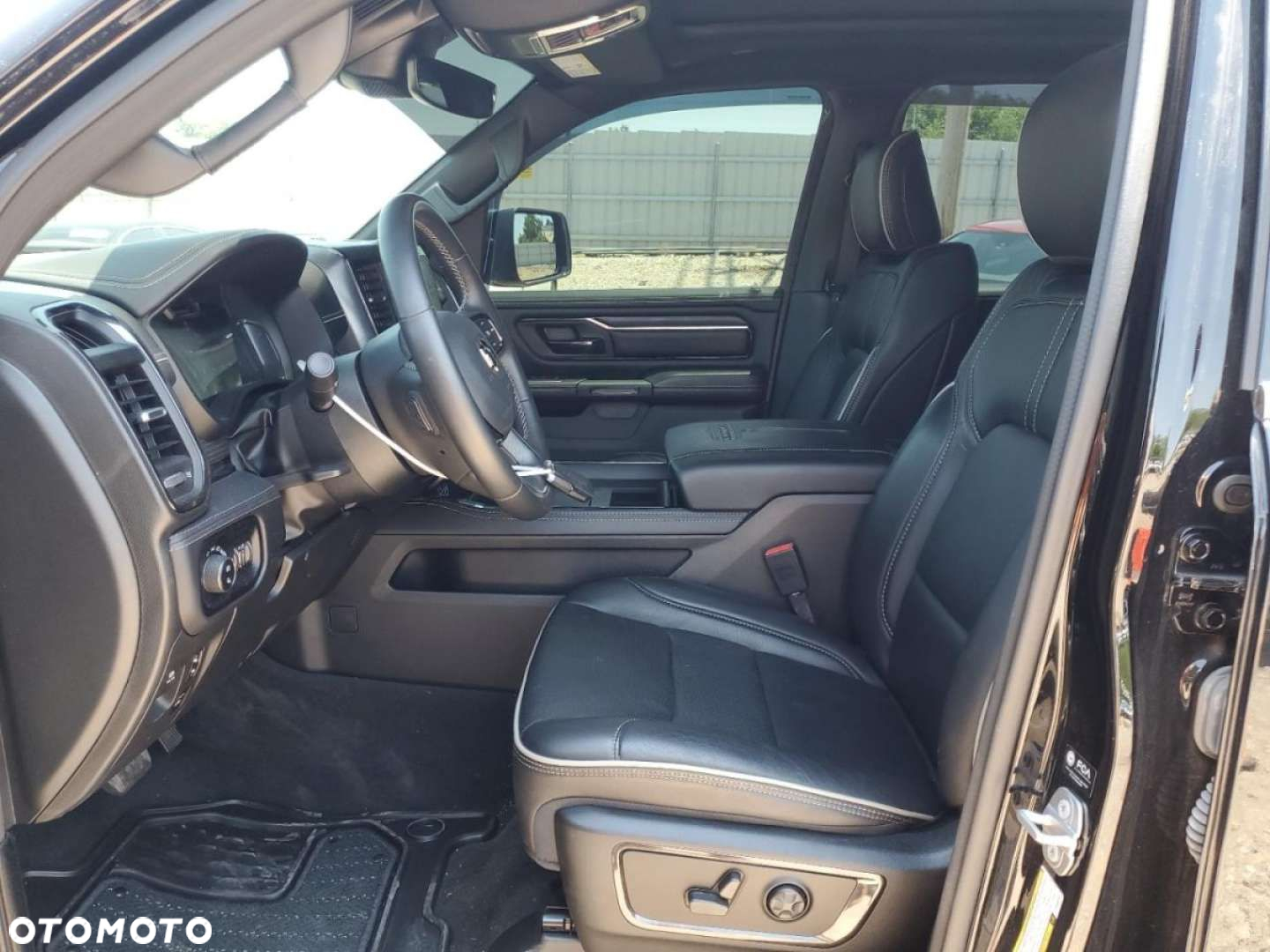 RAM 1500 - 8