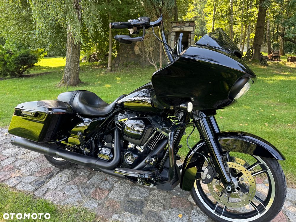 Harley-Davidson Touring Road Glide - 39