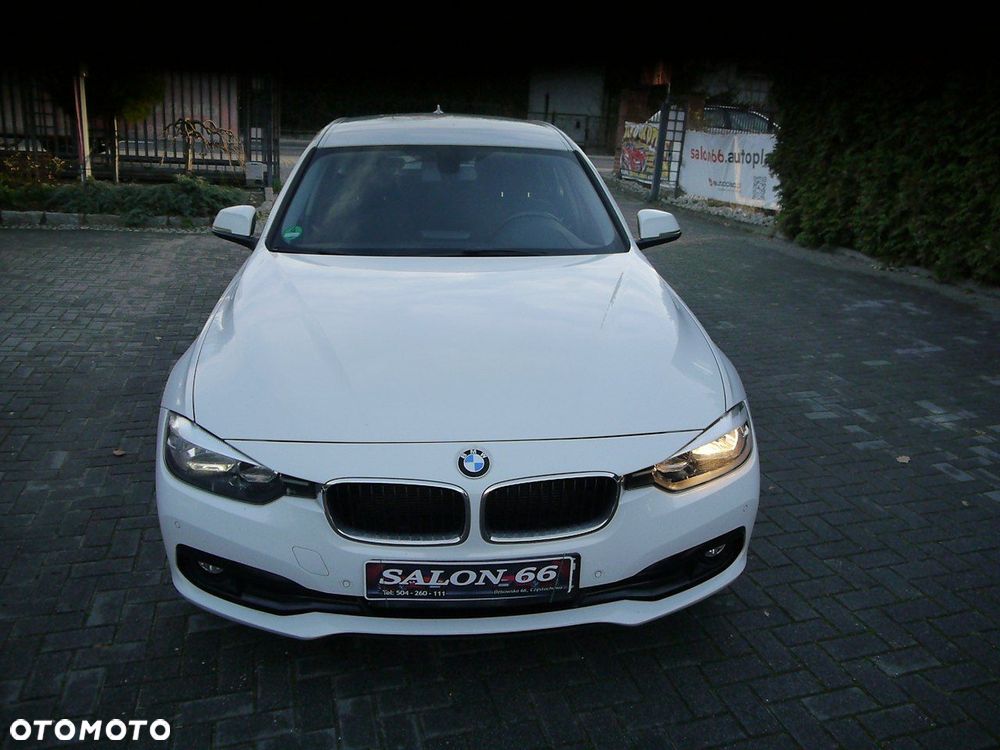 BMW Seria 3 318d Luxury Line - 6