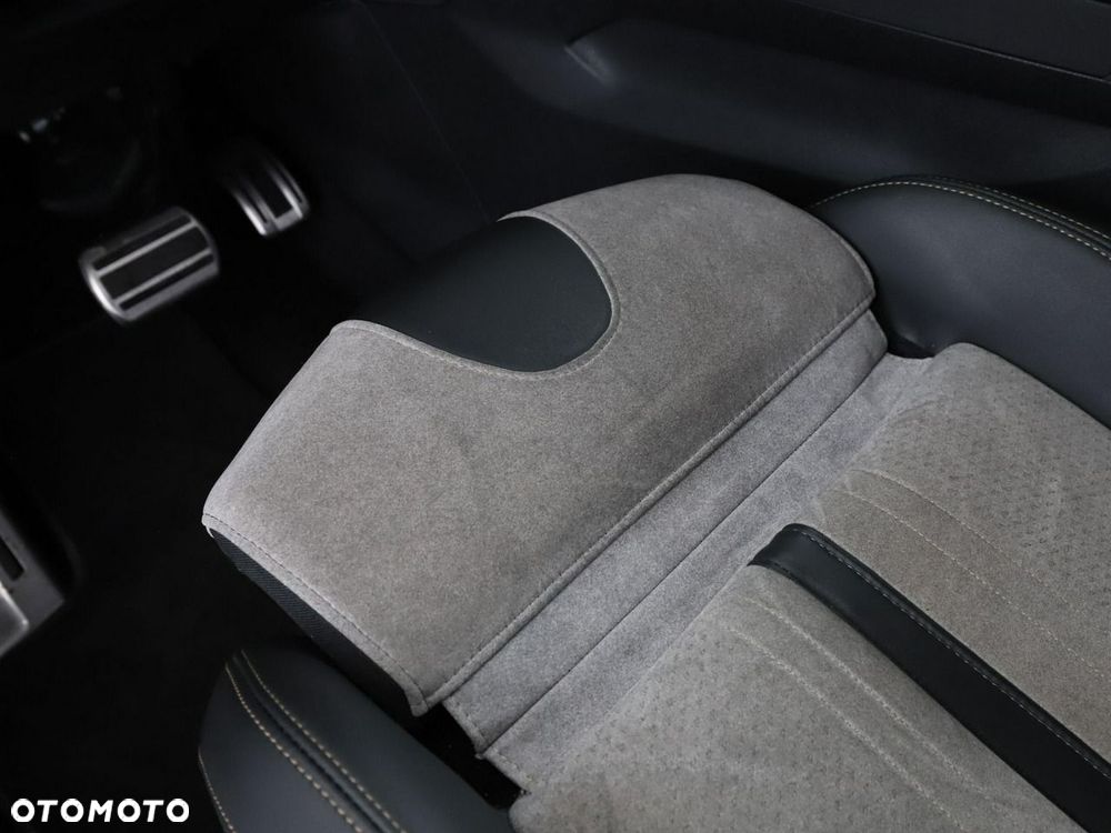 Peugeot 3008 Hybrid4 300 e-EAT8 GT Pack - 41