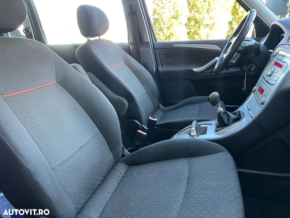 Ford Galaxy 2.0 TDCi DPF Ghia - 4