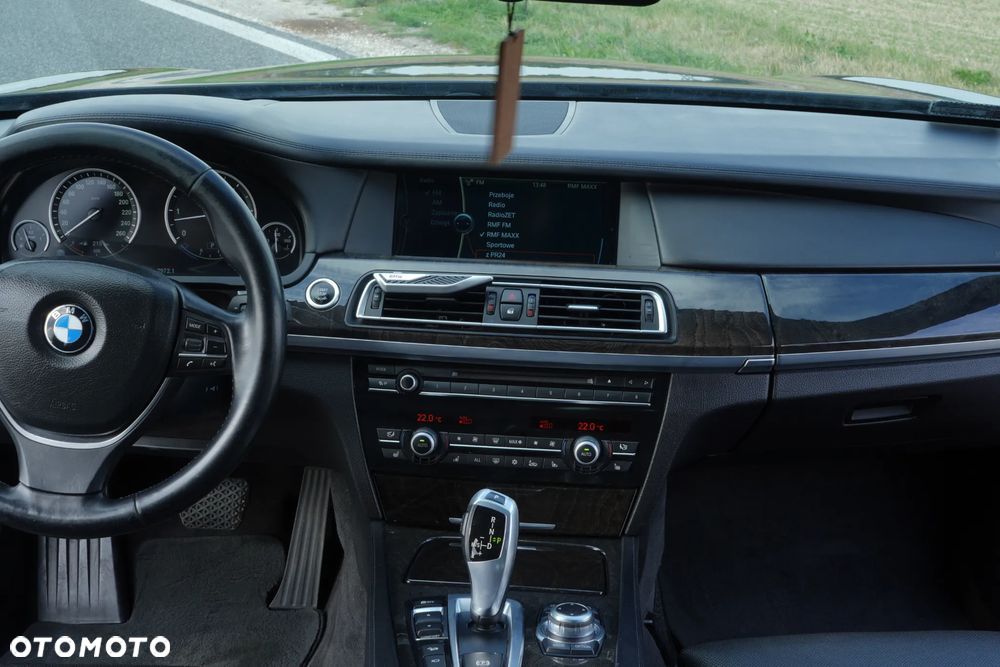 BMW Seria 7 740d xDrive - 19