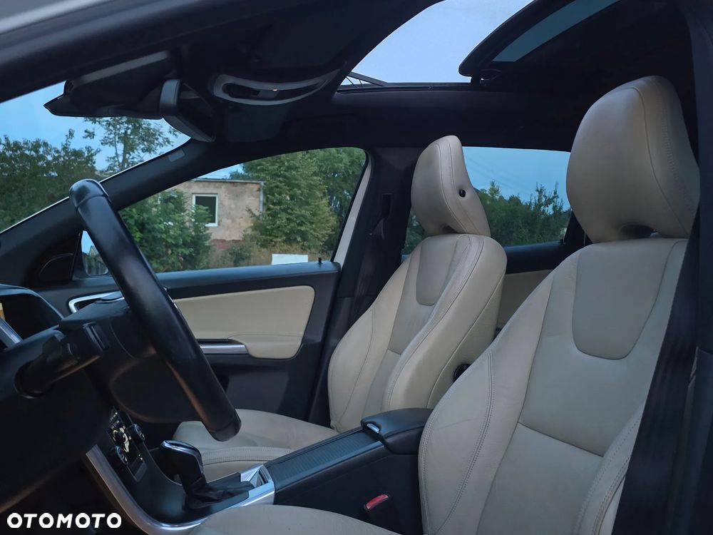 Volvo XC 60 T5 Geartronic Summum - 38