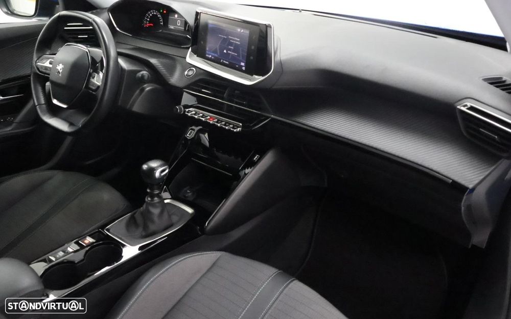 Peugeot 2008 1.2 PureTech Allure - 4