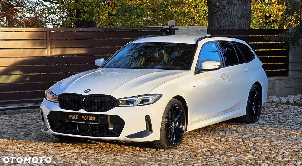 BMW Seria 3 320d Touring xDrive M Sport - 3