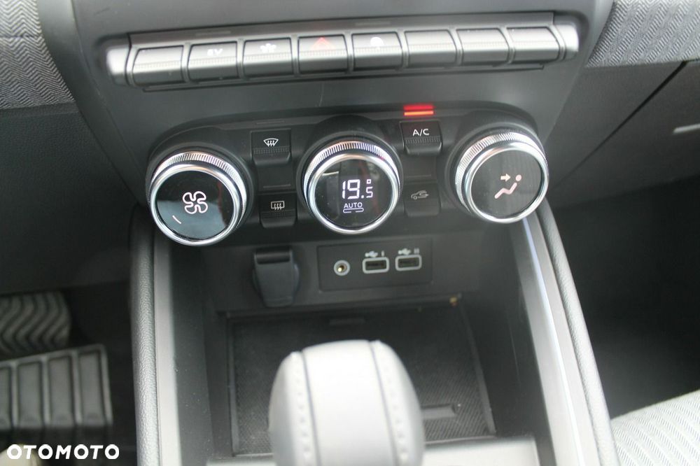 Renault Clio - 21