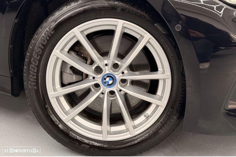 BMW 320 e Touring Auto - 20