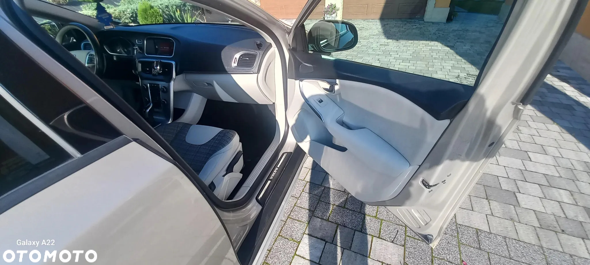 Volvo V40 D3 Drive-E Momentum - 29