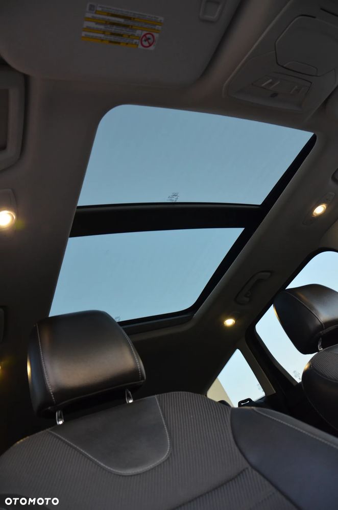 Ford Kuga 2.0 TDCi 4x4 Titanium - 25
