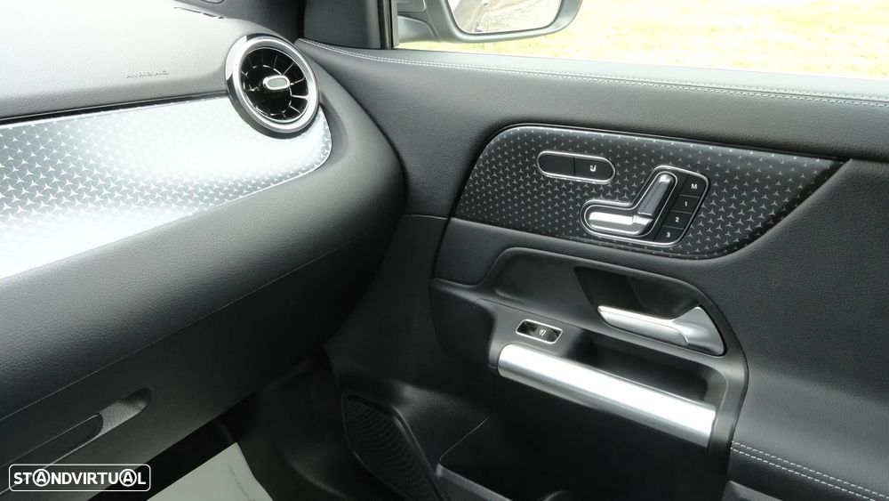 Mercedes-Benz GLA 250 - 16