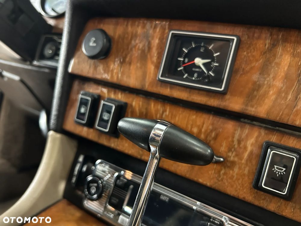 Jaguar XJ - 38