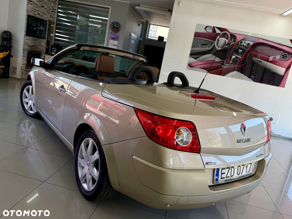 Renault Megane 2.0 Luxe Privilege - 27