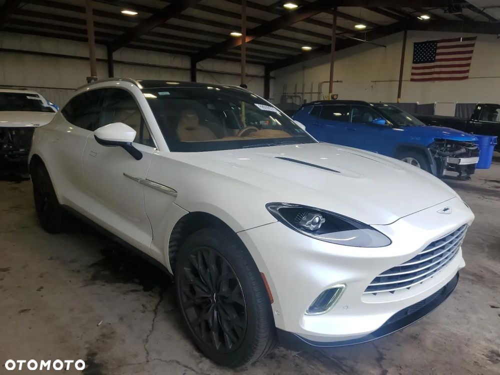 Aston Martin DBX Standard - 1