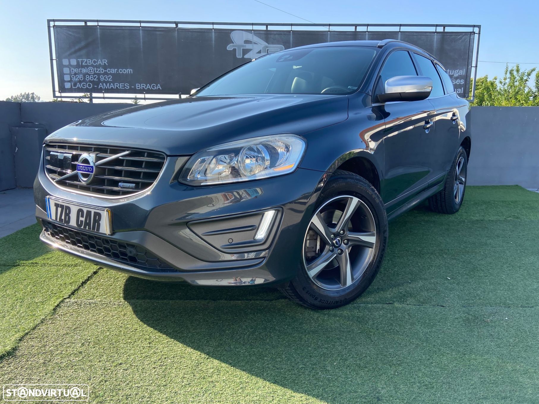 Volvo XC 60 2.0 D4 R-Design Momentum Geartronic - 1