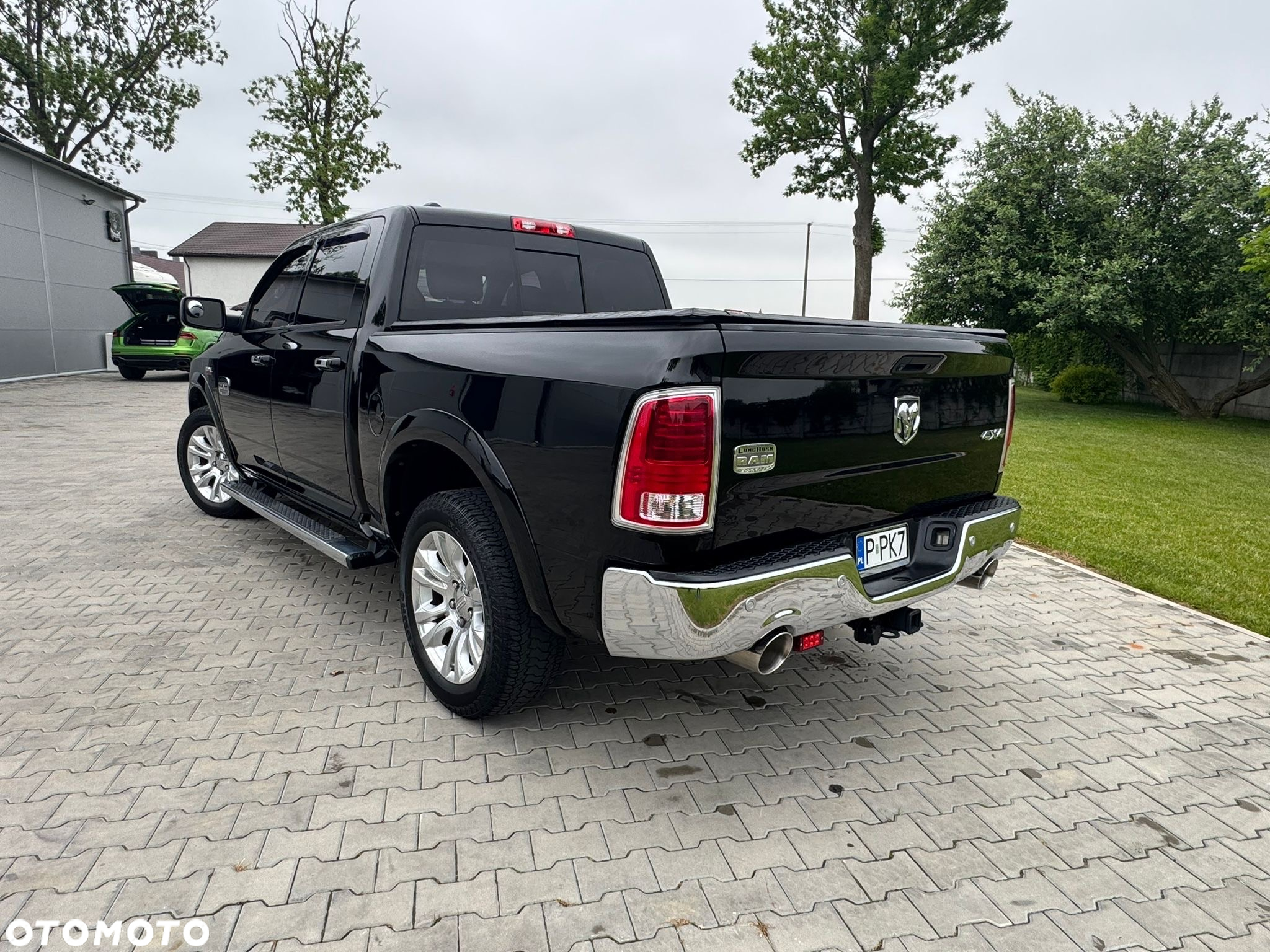 Dodge RAM 1500 5.7 4x4 - 5