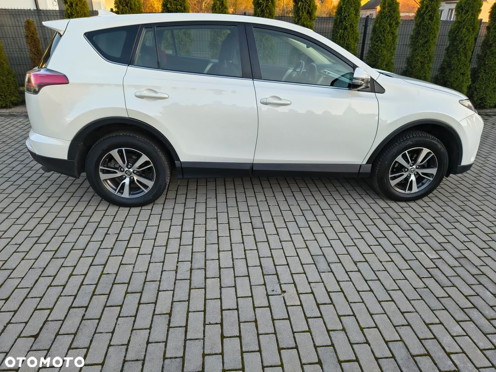 Toyota RAV4 - 24