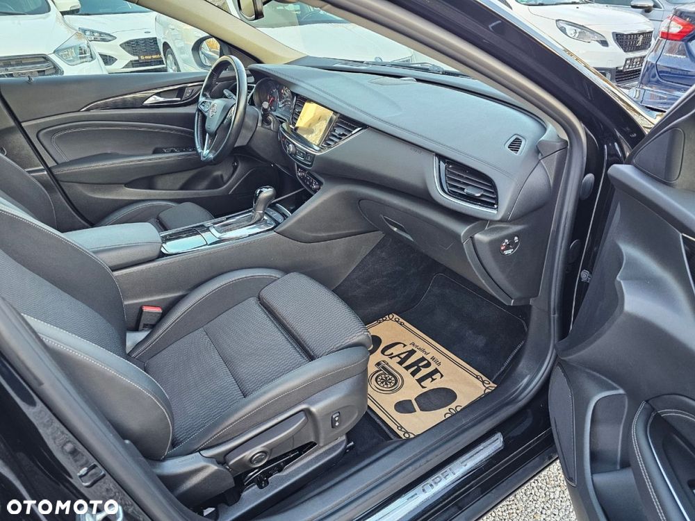 Opel Insignia - 22
