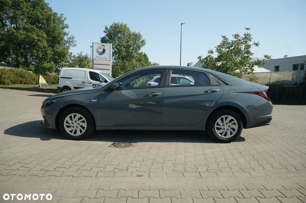 Hyundai Elantra 1.6 Modern CVT - 9