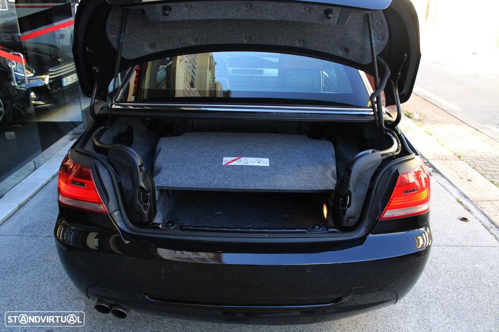 BMW 330 i Auto - 57