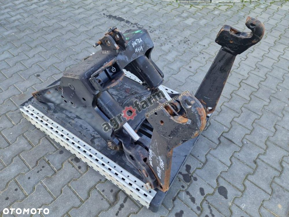 TUZ, przedni podnośnik VALTRA N111 - 2