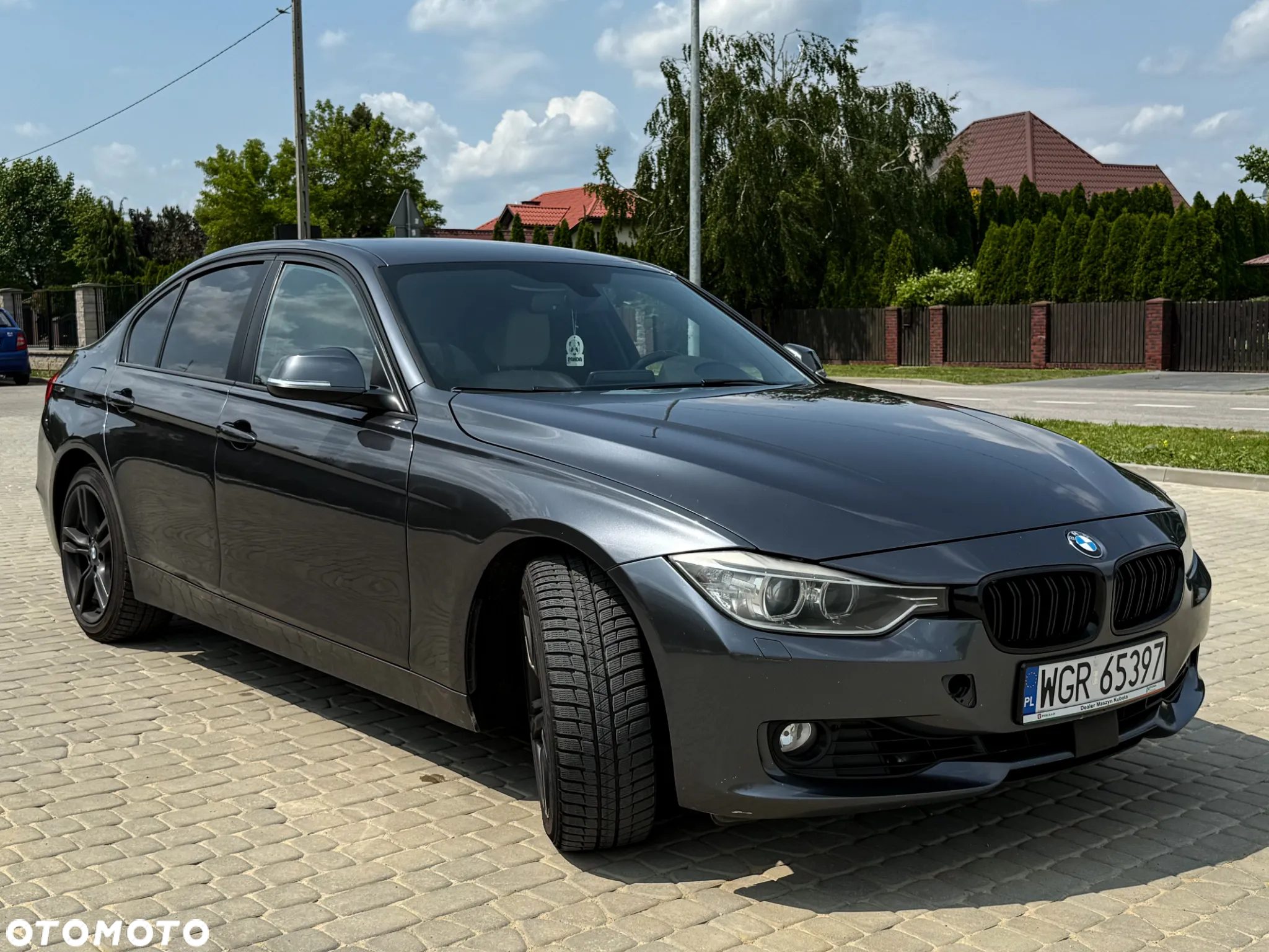 BMW Seria 3 320i - 7